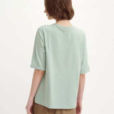 ＵＶカット　吸水速乾　クルーネックロゴＴシャツ