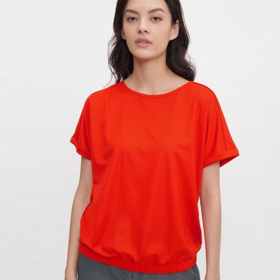 吸水速乾　ヘムブラウジング　フレンチスリーブＴシャツ