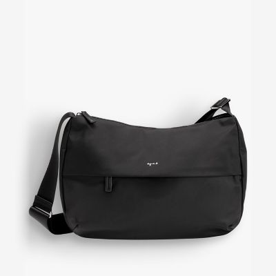 ＜agnes b. (Women)＞ナイロン　ラージ　ショルダーバッグ　”Ｃｅｃｉｌｅ”　ＮＳ２４－０１