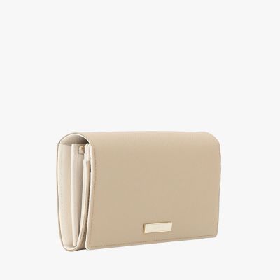 【新品】今期　QAW05－03 アニエスベー  ベージュ　プレート付き　長財布 agnes b.（アニエスベー） 財布 レザー ロングウォレット ”Erika