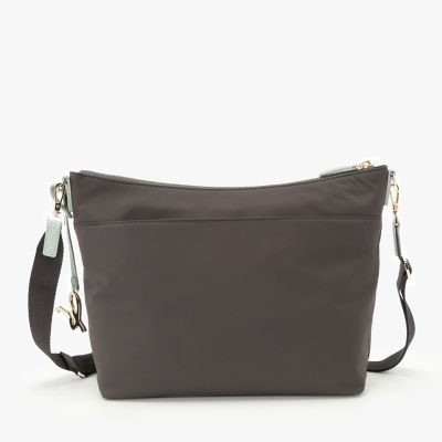 未使用品★正規品 agnes b. アニエスベー IS11LZ-05 ロゴチャーム付き レザー使い 2Way ショルダーバッグ レディース ブラック タグ付き 未使用品☆正規品 agnes b. アニエスベー IS11LZ-05 ロゴチャーム付き