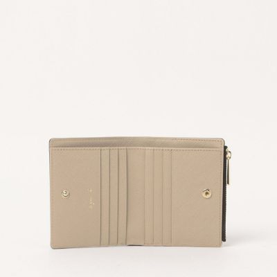 極美品 アニエスベー 二つ折り財布 Erika ブラウン QAW05-01 本革 agnes b.（アニエスベー） 財布 レザー 二つ折り ウォレット ”Erika