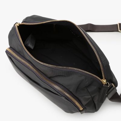 ナイロンショルダーバッグ ”Maron” FT03A－05 | agnes b