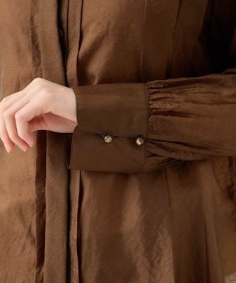 シアーフラワーエンボスブラウス ／洗える | HIROKO BIS (Women