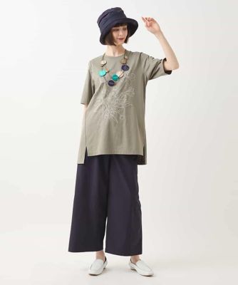 ステッチ刺繍デザインチュニックＴシャツ　／洗える