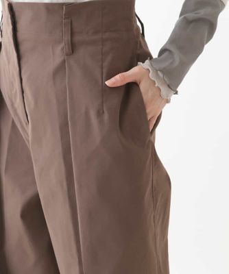 ハイライズタックワイドパンツ　／洗濯機で洗える