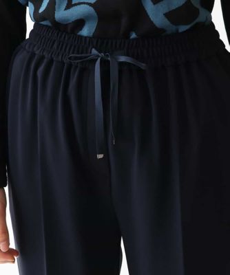 リラックステーパードパンツ　／洗濯機で洗える