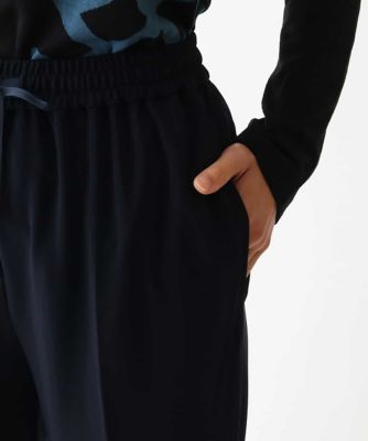 リラックステーパードパンツ　／洗濯機で洗える