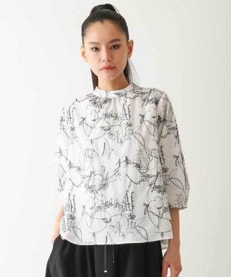 【大きいサイズ】線描き刺繍デザインブラウス　／洗える