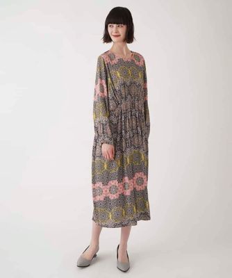 【大きいサイズ】ヴィンテージ風モチーフ総柄ワンピース　／洗濯機で洗える