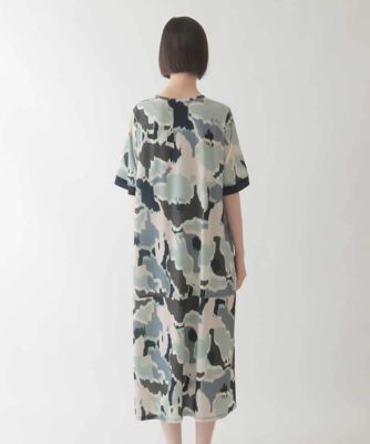 【大きいサイズ】迷彩フラワーコクーンデザインワンピース　／洗濯機で洗える