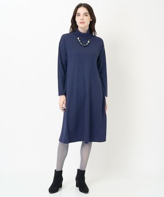 タートルネックニットワンピース