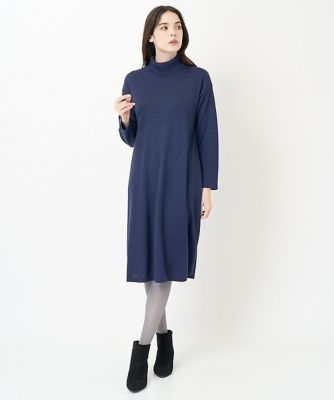 タートルネックニットワンピース