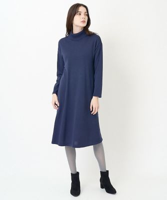 タートルネックニットワンピース