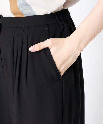 タック入りセミワイドパンツ