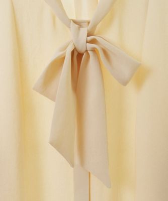 長袖ボウタイブラウス