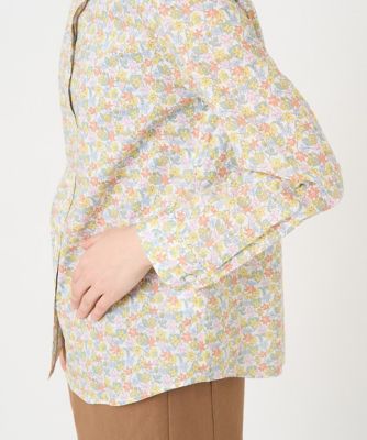 ＬＩＢＥＲＴＹプリントシャツブラウス（Ｃａｒｍｅｌｌａ　Ｄａｉｓｙ）