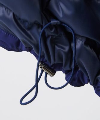ステッチレスショートダウンジャケット