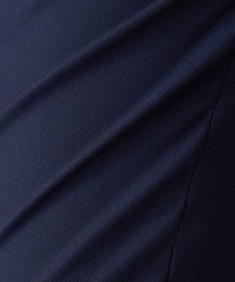 ［日本製］スリムテーパードセンタープレスパンツ