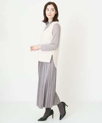 レザー風サテンプリーツスカート
