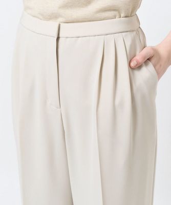 タック入りセミワイドパンツ