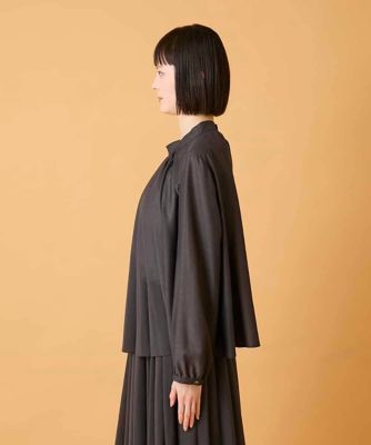 小さいサイズ】スタンドカラーかまぼこプリーツブラウス | HIROKO BIS