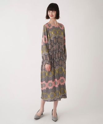 【小さいサイズ】ヴィンテージ風モチーフ総柄ワンピース