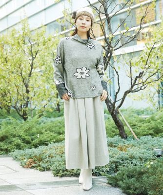 日本製］ウール混ヘリンボンフラワージャガードタートル