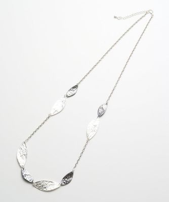 リーフロングネックレス