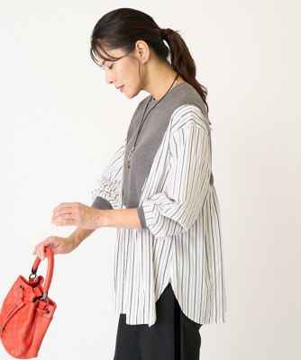 ニットベスト付きストライプブラウス