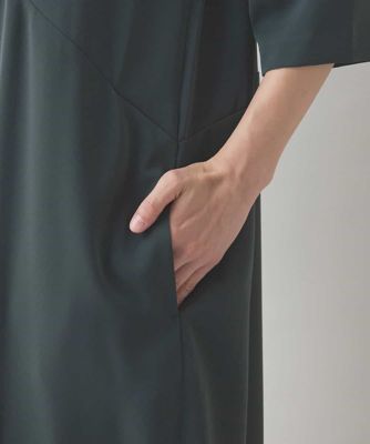 イレギュラータックドレープワンピース／洗濯機で洗える