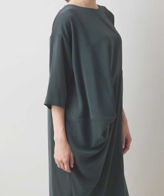 イレギュラータックドレープワンピース／洗濯機で洗える