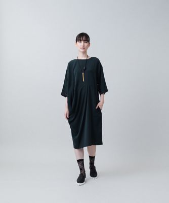 イレギュラータックドレープワンピース／洗濯機で洗える