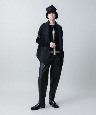フェイクレザーラウンドテーパードパンツ