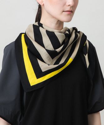＜TRUNK HIROKO KOSHINO (Women)＞スクエアボーダースカーフ　／洗える