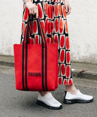 ＜TRUNK HIROKO KOSHINO (Women)＞ラインアクセントニットトートバッグ