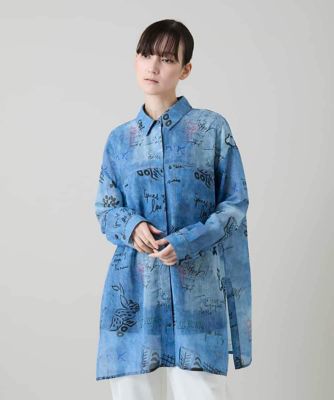 ＜TRUNK HIROKO KOSHINO (Women)＞デニム風アートプリントロングシャツ／洗える