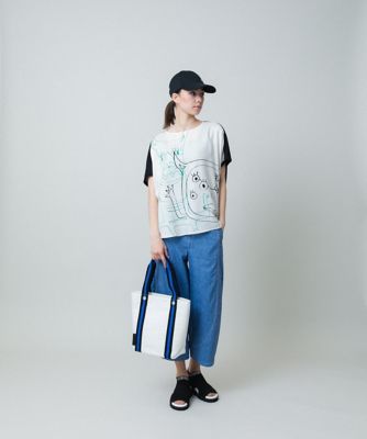 モチーフプリントブラウスＴシャツ　／日本製／洗える