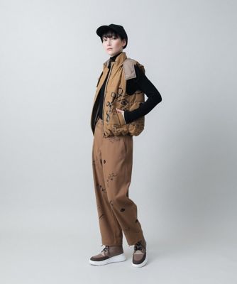 手書きモチーフバレルレッグパンツ　／洗える