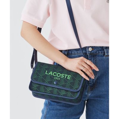 ＜LACOSTE＞ヘリテージキャンバス　ジャガードモノグラムフラップショルダーバッグ