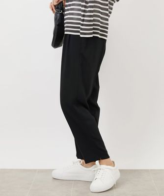 ドライサテンテーパードパンツ