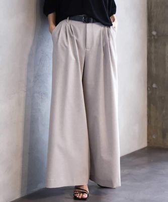 タックワイドパンツ