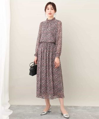 総柄シャーリングデザインシフォンブラウス／洗える