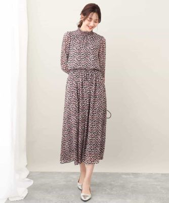 総柄シャーリングデザインシフォンブラウス／洗える