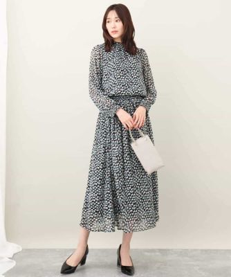 総柄シャーリングデザインシフォンブラウス／洗える