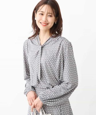 ＜MK MICHEL KLEIN (Women)＞ジオメトリック柄ボウタイカットソー／洗える