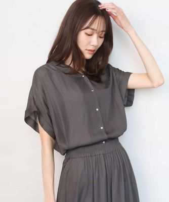 ＜MK MICHEL KLEIN (Women)＞メタルボタンデザイン　サテン地ブラウス／接触冷感／ＵＶカット／洗える