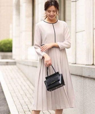 ＜MK MICHEL KLEIN (Women)＞サテンジョーゼット　パイピングデザインワンピース