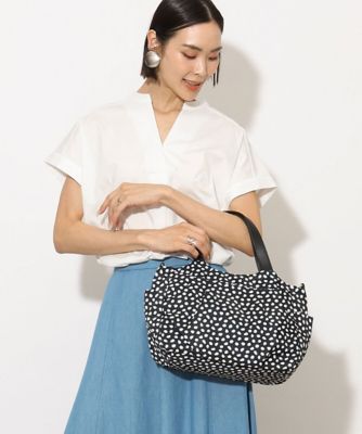 ＜MK MICHEL KLEIN BAG (Women)＞［２ＷＡＹ／５００ｍｌペットボトルより軽い］タックギャザーコンパクトトートバッグ