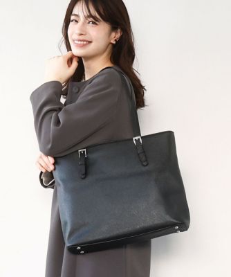＜MK MICHEL KLEIN BAG (Women)＞［２ＷＡＹ／インナーバッグ付き］ベルトアクセントスクエアトートバッグ